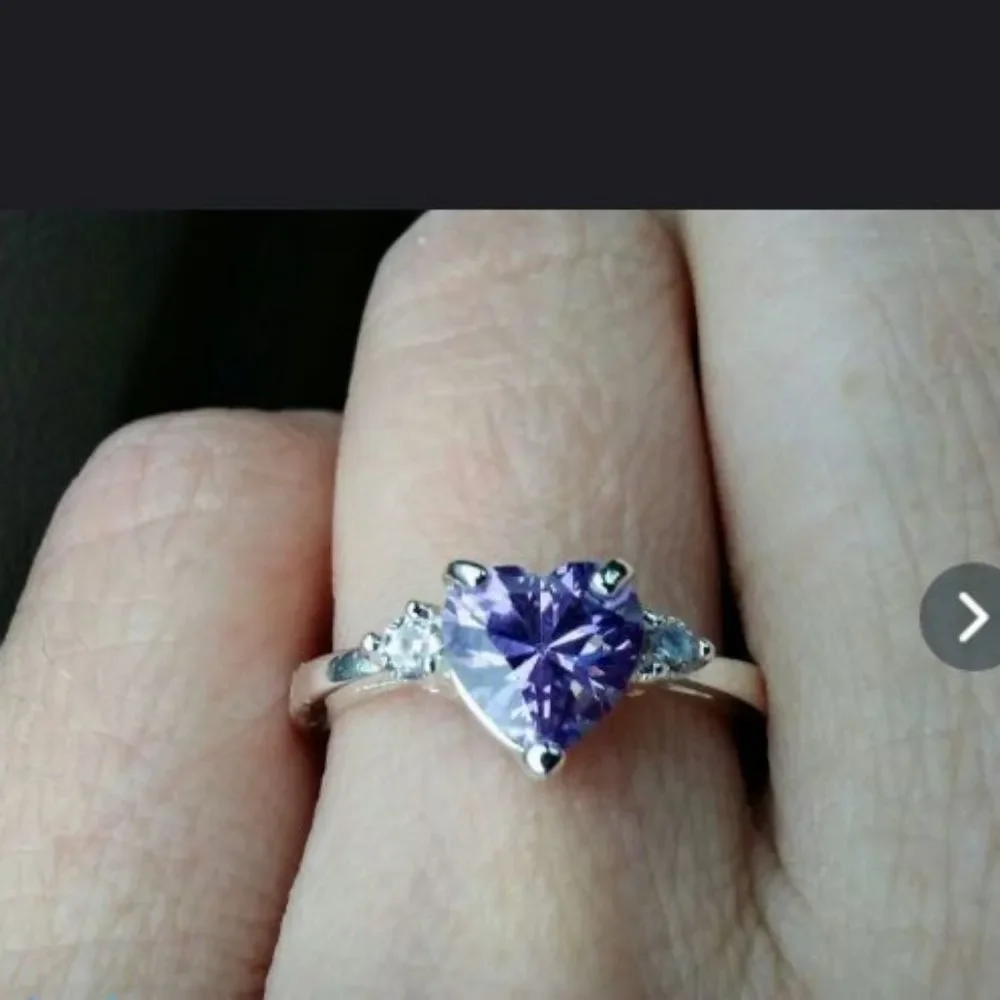 New! Sparkly Purple Amethyst Silver Heart Ring - Picture 1 of 3